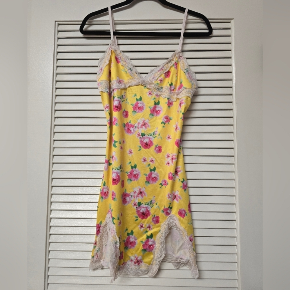 SHEIN - Floral & Lace Slip Dress With Adjustable Straps